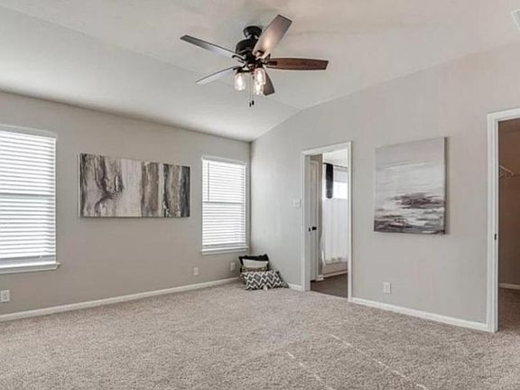 4th image of 2424 Kolton St