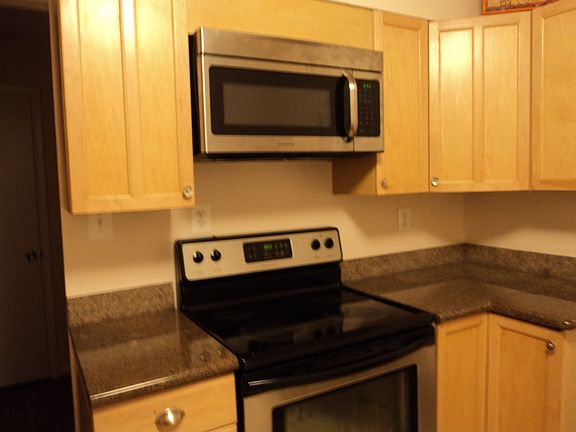 4th image of 221 Van Buren St NW