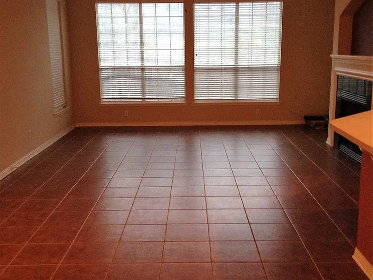 113 Baltic Dr — Photo 16