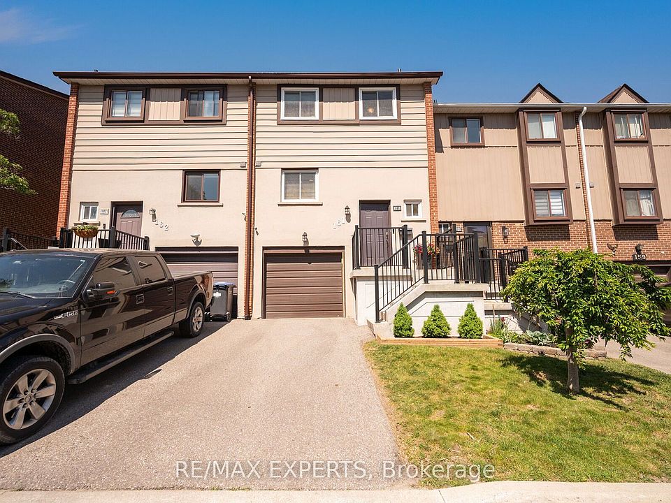 1st image of 161 Moregate Cres #15