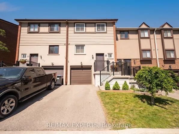 161 Moregate Cres #15, Brampton, ON L6S 3K9