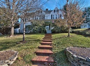 118 S Turnpike Rd, Dalton, PA 18414