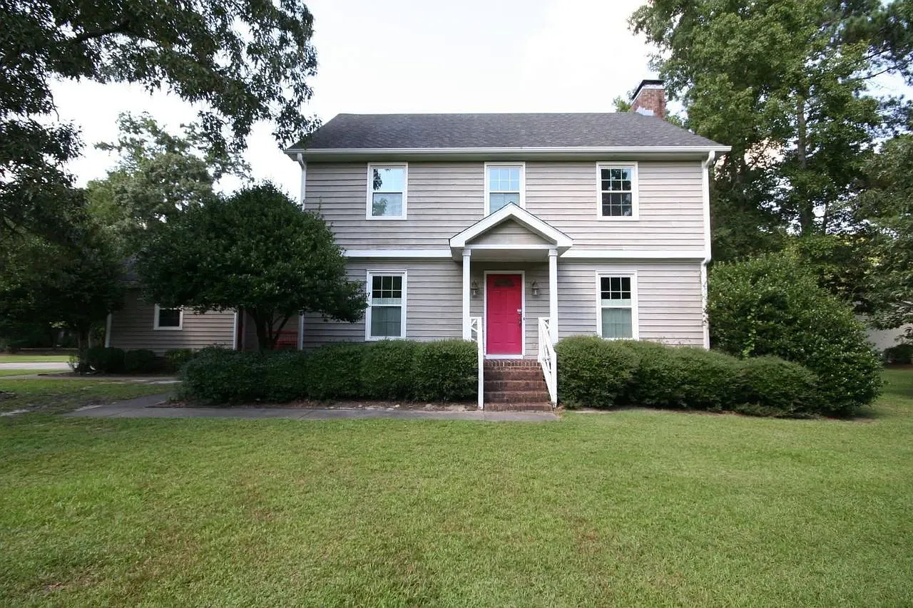 3 bed, 2.5 bath, 1973 sqft, $1,800 — Photo 1
