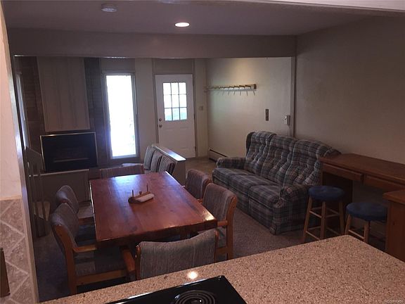 5th image of 35 Flintstone Ln