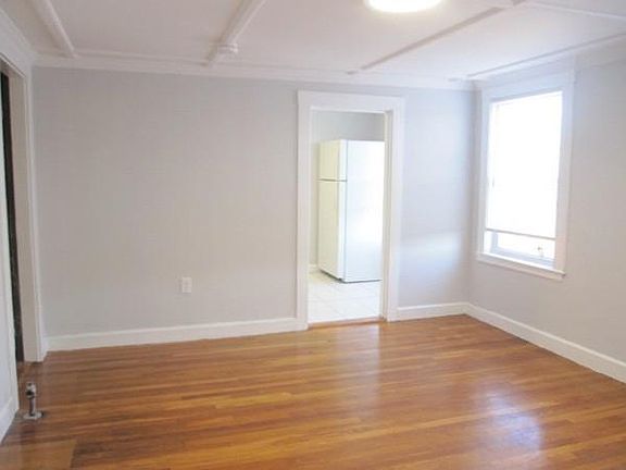 3rd image of 291 Newport Ave APT 42