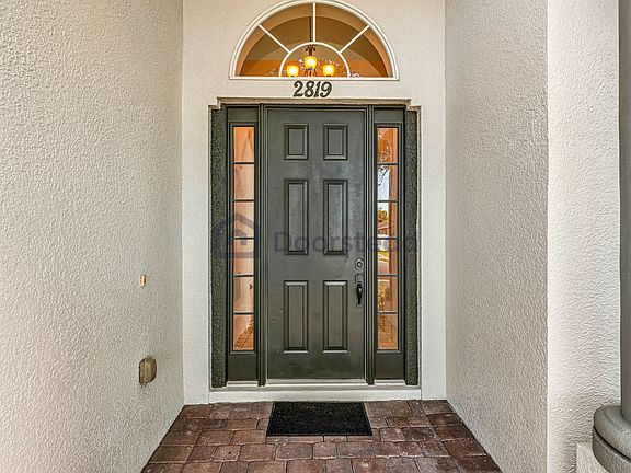 5th image of 2819 Roseglen Way