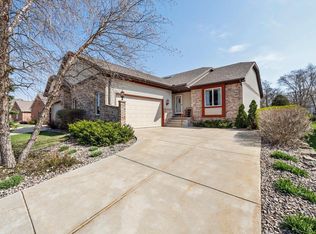 9118 Waterside St, Middleton, WI 53562