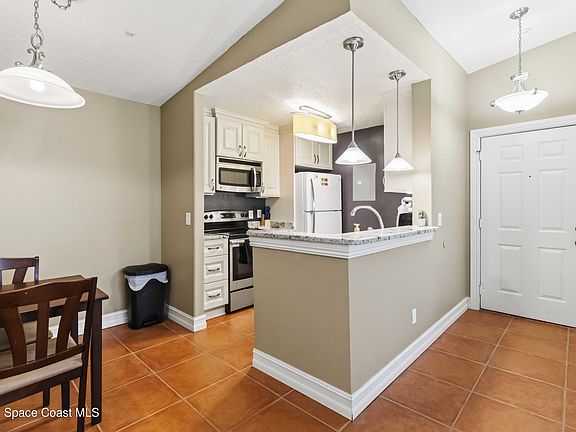5th image of 7667 N Wickham Rd APT 519