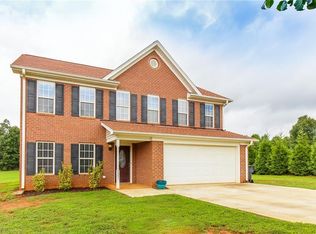 7331 Union Camp Dr, Snow Camp, NC 27349