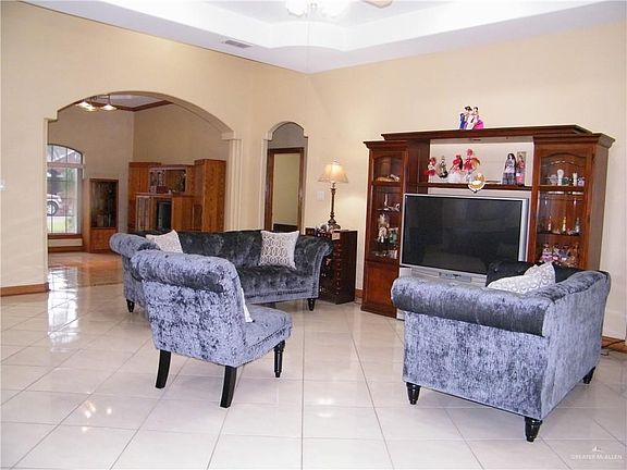 5th image of 1804 Chandler Cir