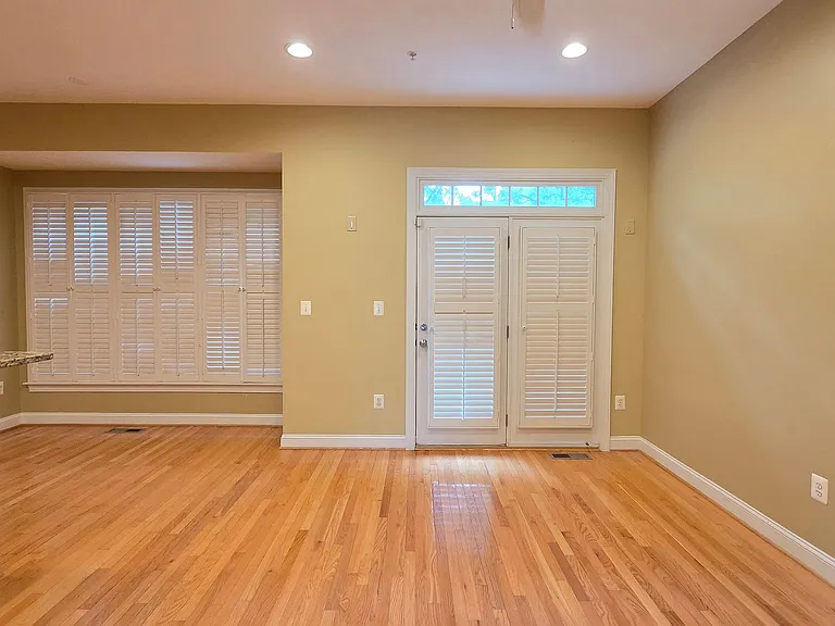 3547 Goddard Way — Photo 13