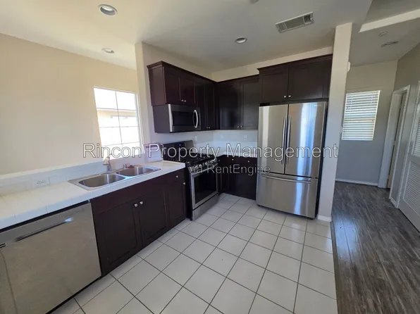 11263 Tiger Lily St, Ventura, CA 93004