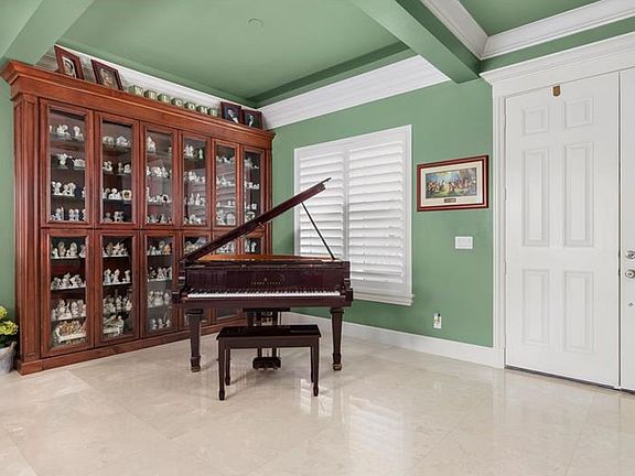 4th image of 10408 Pocket Ln