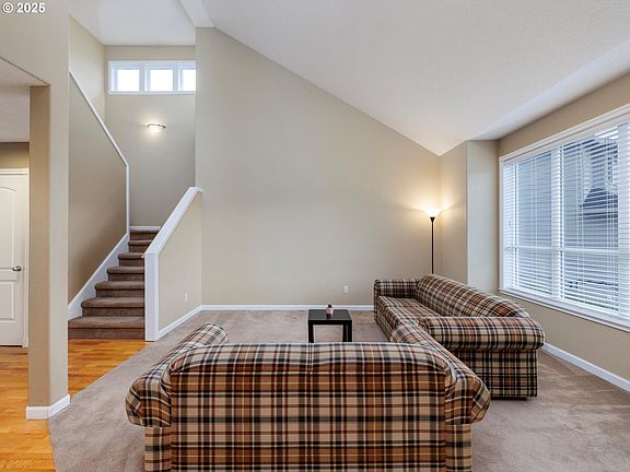5th image of 415 NW Kotrik Pl