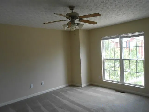 2437 Piering Dr — Photo 14