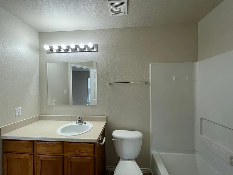 5730 Golf Hts #1 — Photo 16