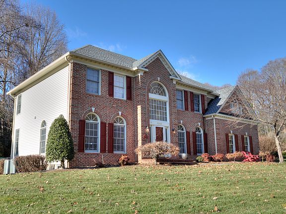 2nd image of 8262 Private Ln