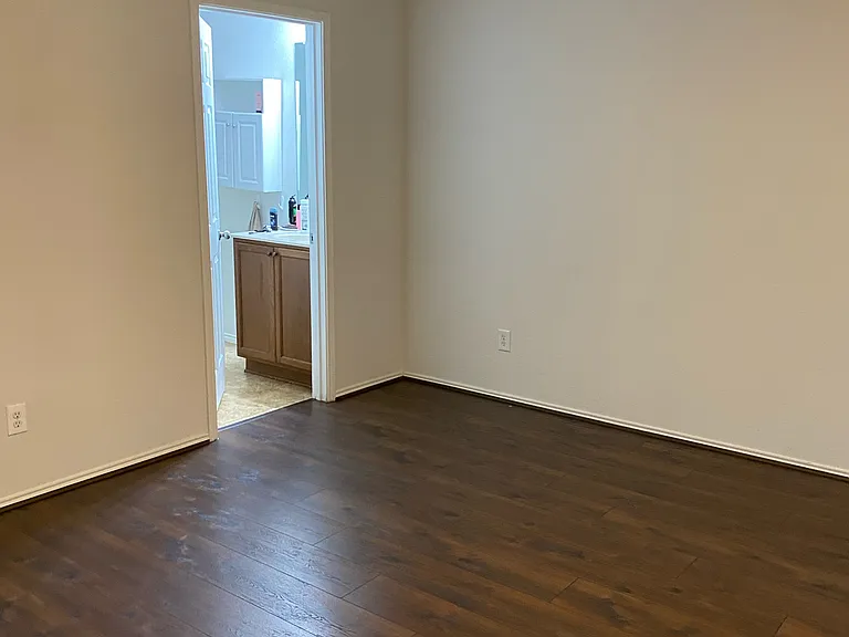 1721 Gayla Creek Dr — Photo 18