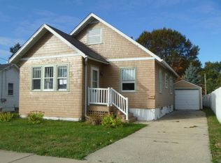 126 S Edison Ave, Elgin, IL 60123