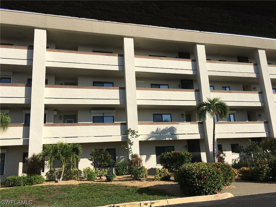 1st image of 7402 Lake Breeze Dr APT 204