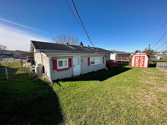 5th image of 50 Lois Ave