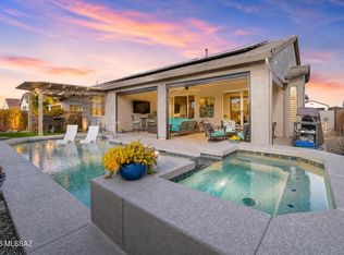 1438 E Golden Rock Way, Green Valley, AZ 85614