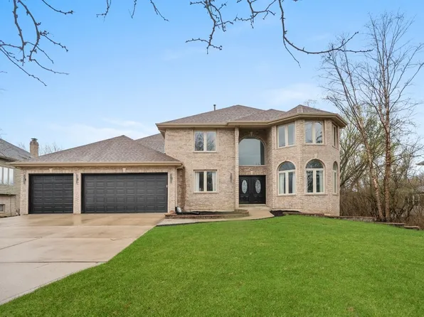 7253 Southwick Dr, Frankfort, IL 60423