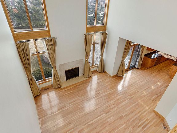 2nd image of 6887 Fieldstone Dr #0