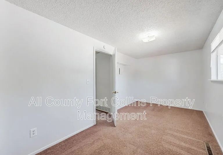 1403 E 7th St #A — Photo 12