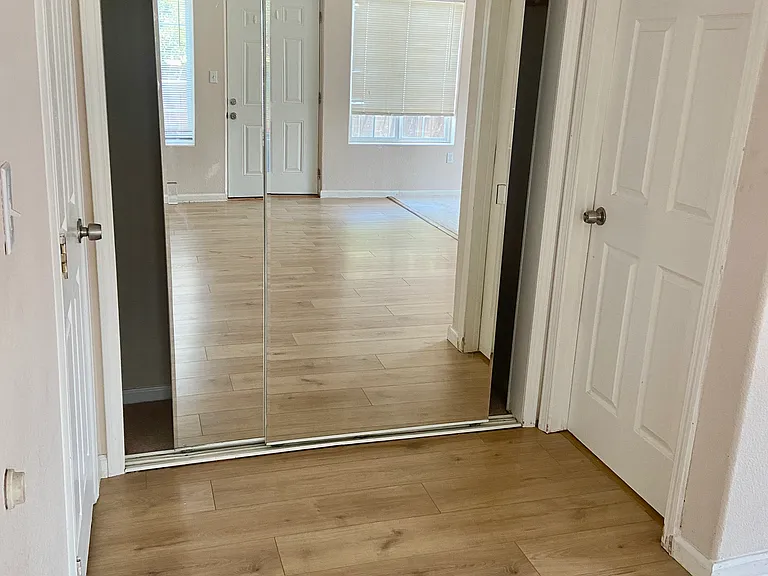 1114 Myrtle Dr #1 — Photo 3