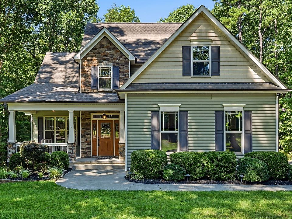 1st image of 65 Falcon Crest Ln
