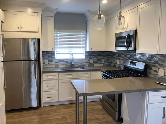 2nd image of 3415 Mission Blvd APT B
