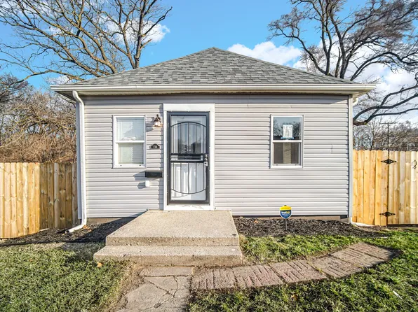 734 E 41st Ave, Gary, IN 46409