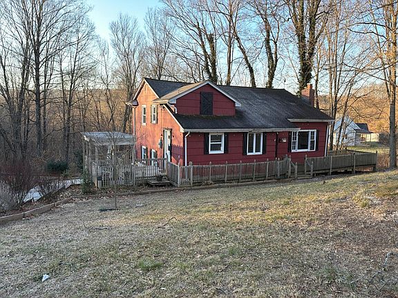 3rd image of 75 Middle Haddam Rd