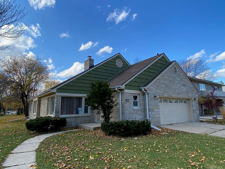 1st image of 4137 N Lake Dr