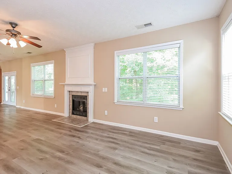 934 Mill Creek Ave — Photo 7