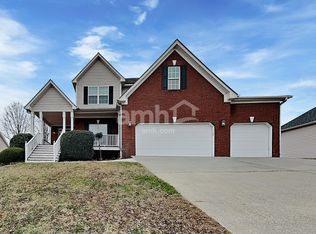 1216 Mistwater Trce, Lawrenceville, GA 30043