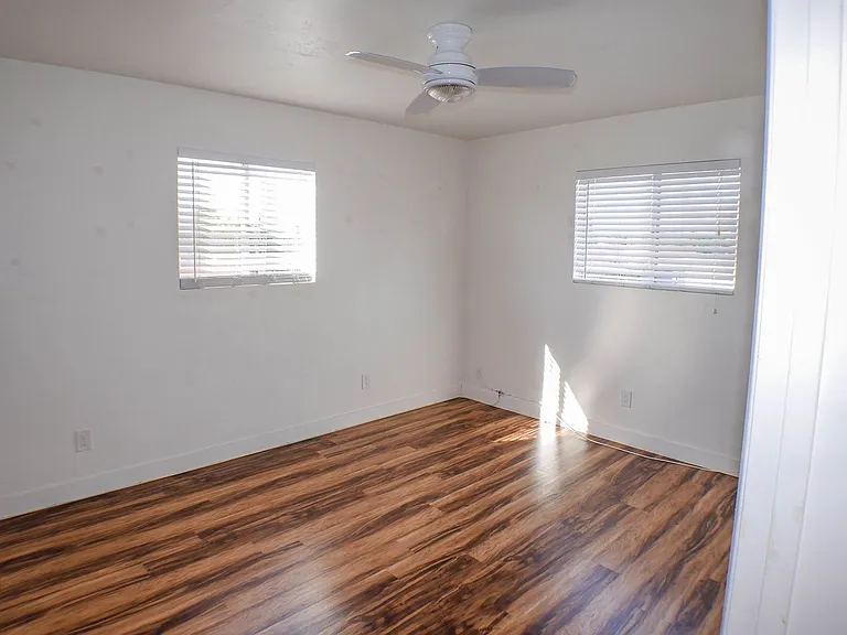228 Twin Oaks Ave — Photo 13