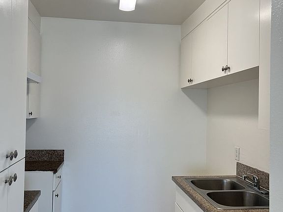 2nd image of 15240 Nordhoff St #35614