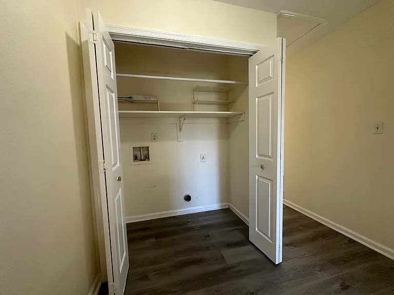 5632 Campus Dr — Photo 11