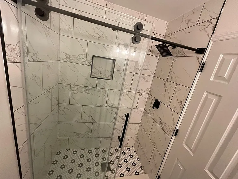 8243 Creekridge Cir #A — Photo 11