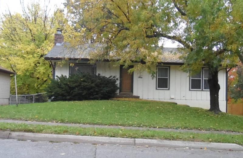 1st image of 2305 S 17th St