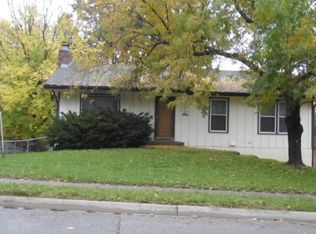 2305 S 17th St, Leavenworth, KS 66048