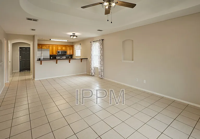 101 N Taos Blvd #B — Photo 13