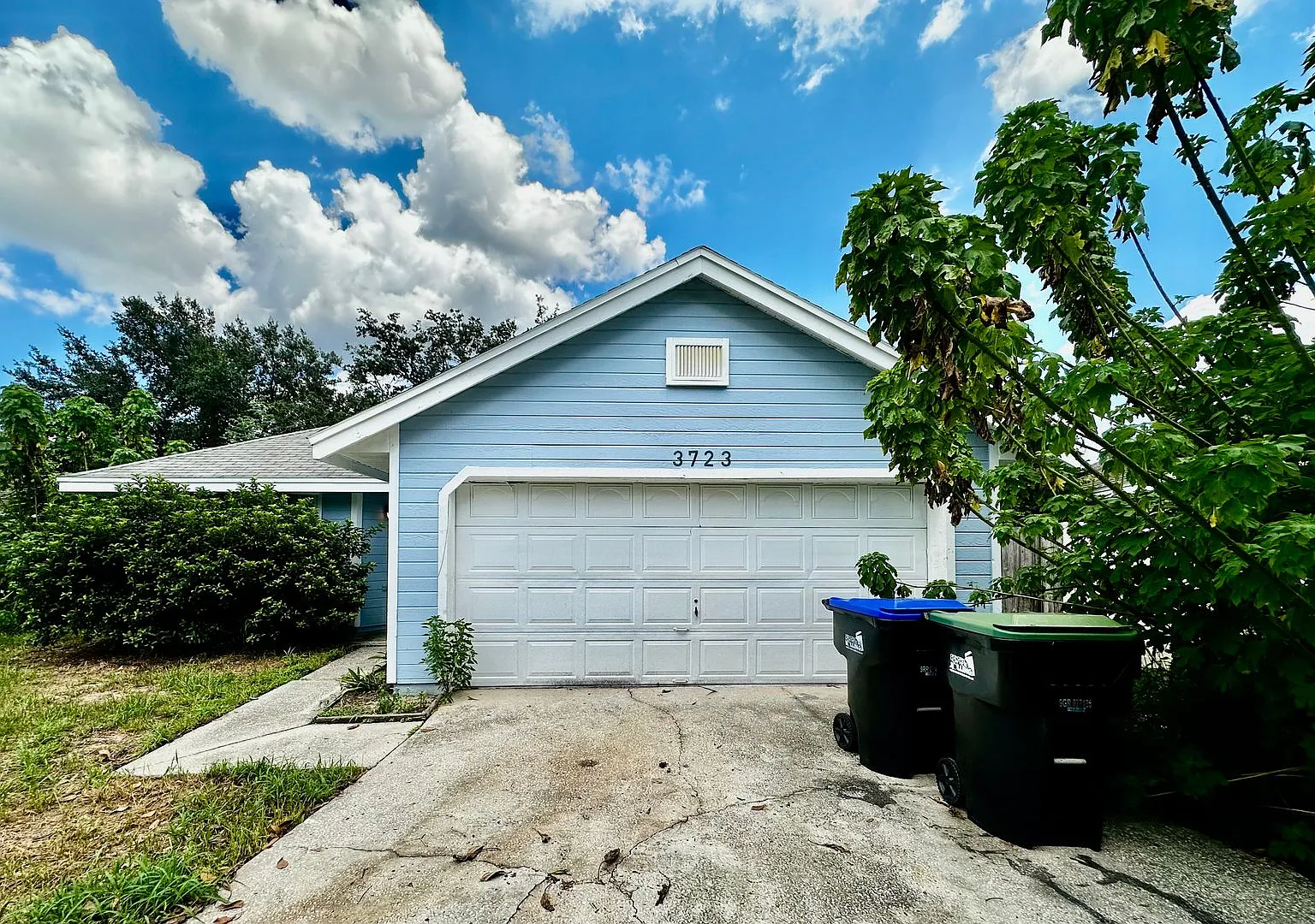 3/2 Single Family Home with EXTRA Large Backyard — Photo 1
