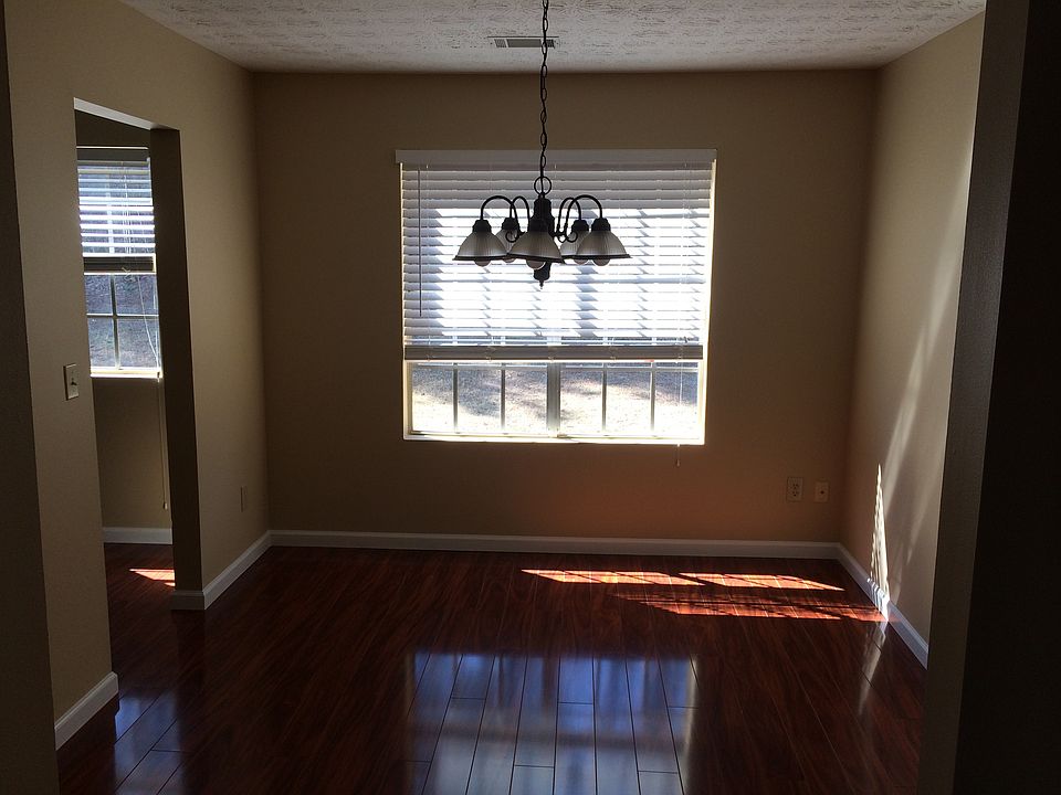 2nd image of 10450 Ash Rill Dr