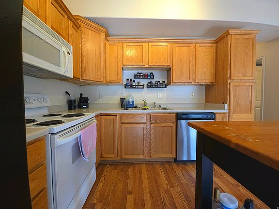 5th image of 6678 S Pines Point Way