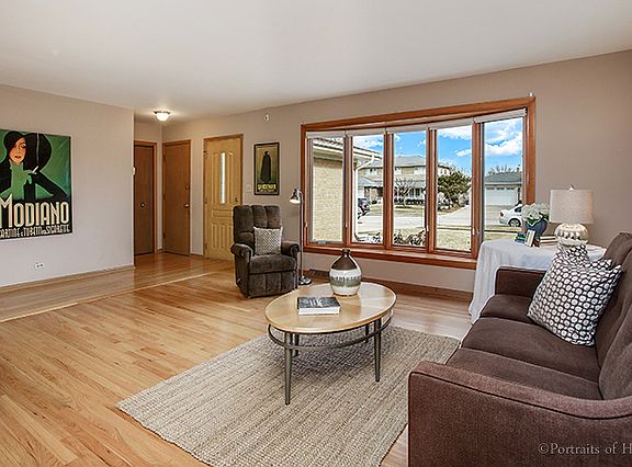 2nd image of 1024 S Beechwood Dr
