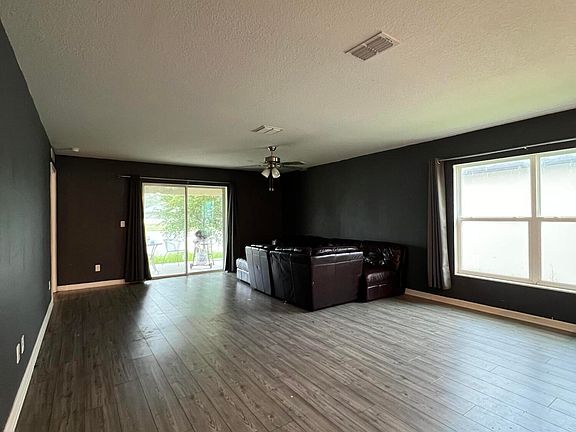4th image of 5516 Jamboree Drive