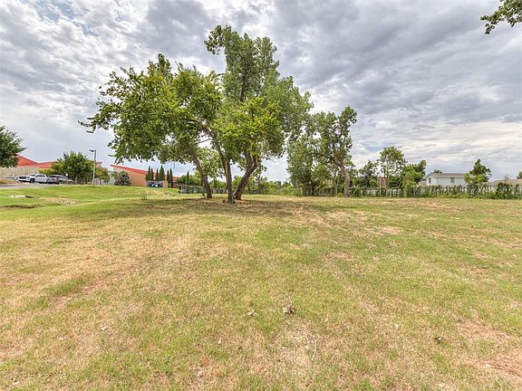 3rd image of 430 SE Grand Blvd